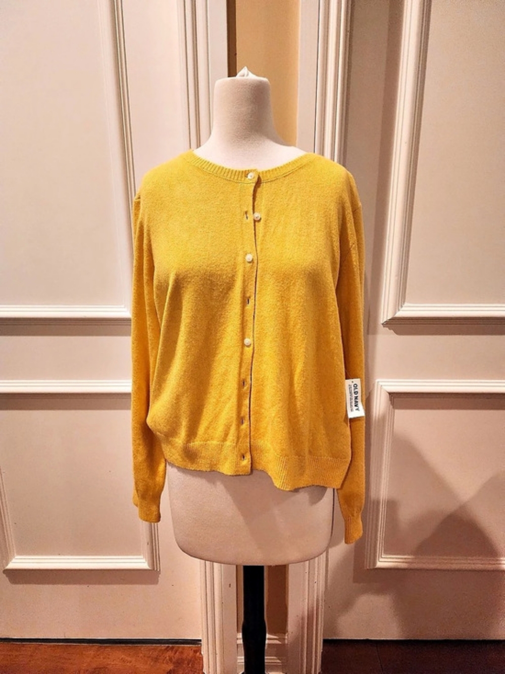 Old Navy SoSoft Crew-Neck Cardigan Yellow XL